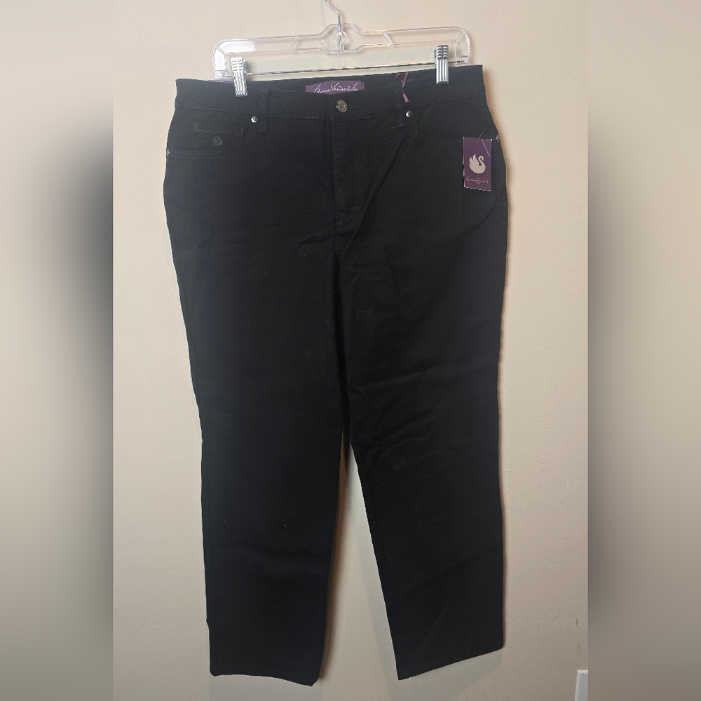 Gloria Vanderbilt Amanda Women's Black Jeans NWT